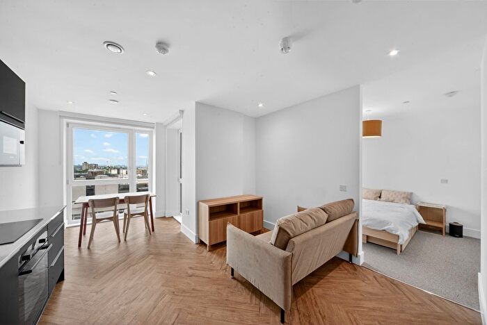 Studio To Rent In Estelle House, Upper East, Stroudley Walk, E3