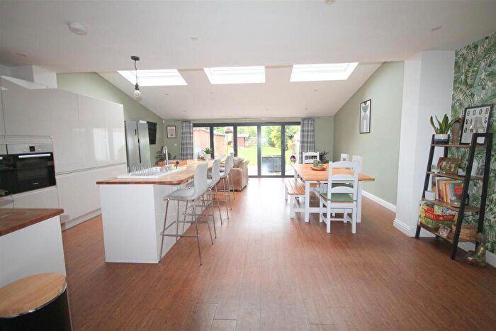 4 Bedroom Detached House For Sale In Stonehill, Bristol, BS15
