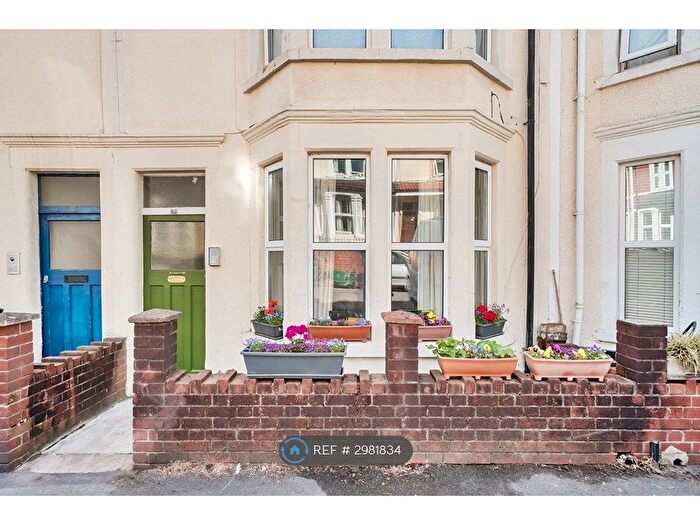 1 Bedroom Flat To Rent In Friezewood Road, Bristol, BS3