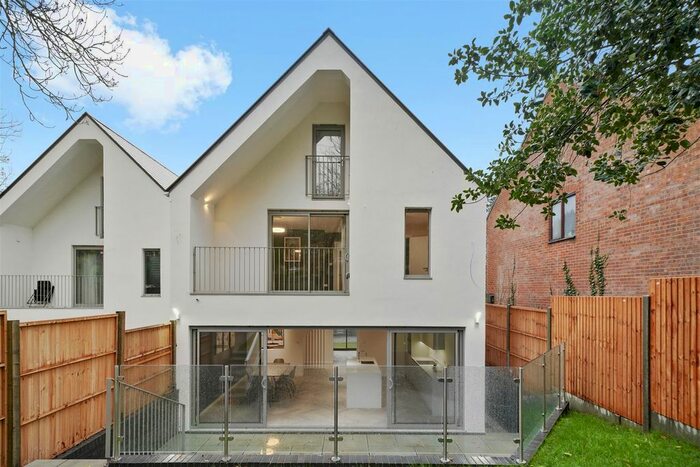 5 Bedroom Detached House To Rent In Acorn Close, Off St Andrews Avenue, Wembley, HA0