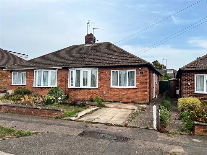 2 Bedroom Semi-Detached Bungalow For Sale In Tann Road, Finedon, Wellingborough, NN9