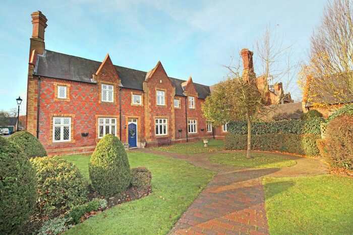 2 Bedroom Flat To Rent In Bears Rails Park, Old Windsor, Windsor, SL4