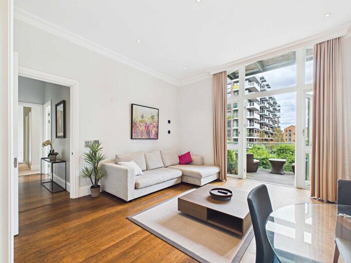 2 Bedroom Apartment To Rent In Sterling Mansions, Leman Street, E1