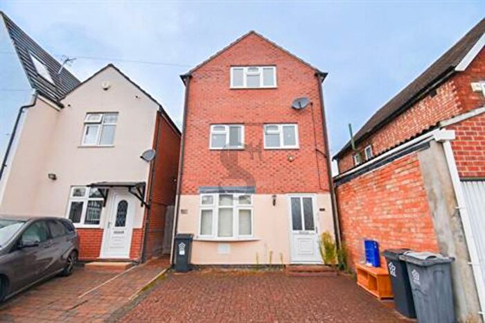 1 Bedroom Flat To Rent In Roundhay Road, Leicester, LE3