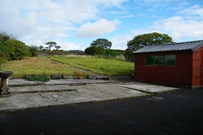 2 Bedroom Bungalow To Rent In Cefneithin, Llanelli, SA14