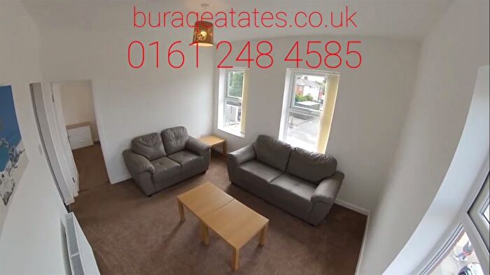 4 Bedroom Semi Detached House To Rent In Montgomery Road, Manchester, M13