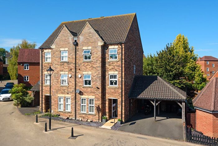 3 Bedroom Semi-detached House For Sale In Deyley Way, Ashford, TN23