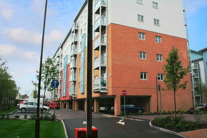 1 Bedroom Apartment To Rent In Foundry Court, Mill Street, Slough, Berkshire, SL2