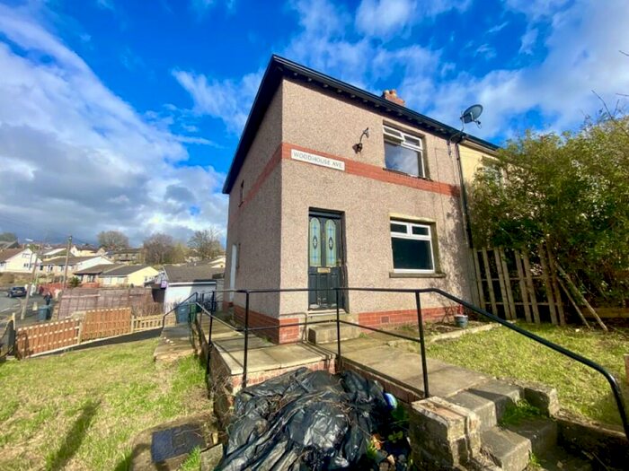 3 Bedroom Semi-Detached House For Sale In Woodhouse Avenue, Keighley, BD21