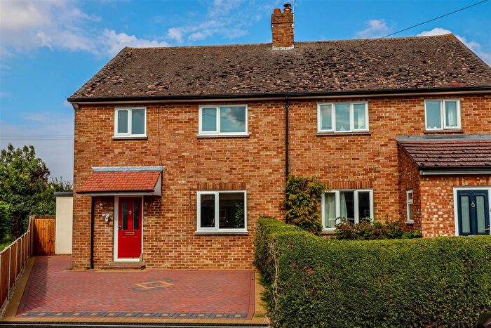 3 Bedroom Semi-Detached House To Rent In Princes Close, Balsham, CB21