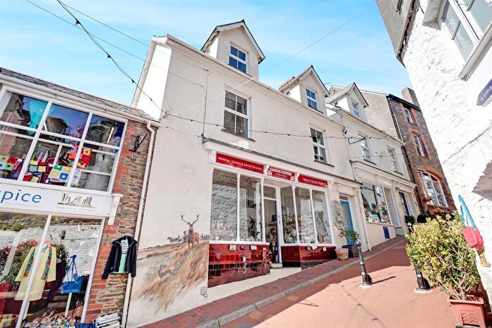 3 Bedroom Apartment For Sale In Queen Street, Lynton, Devon, EX35