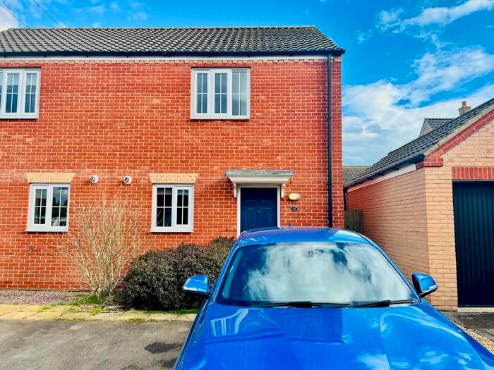 2 Bedroom Semi-Detached House To Rent In Aintree Way, Bourne, PE10