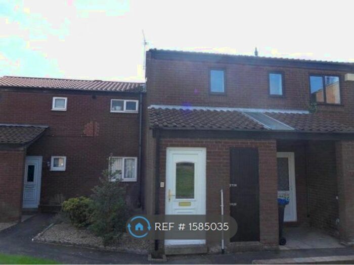 2 Bedroom Maisonette To Rent In Ferness Road, Hinckley, LE10