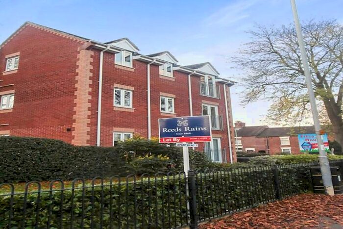 2 Bedroom Flat To Rent In James Street, Stoke-On-Trent ST4