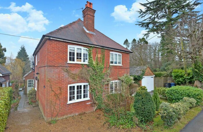 3 Bedroom Semi-Detached House To Rent In Churchfields, Witley, GU8