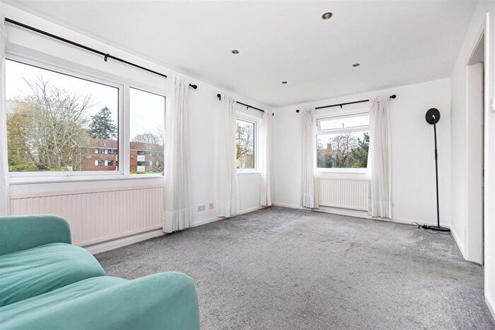 1 Bedroom Flat For Sale In Poole Road, Bournemouth, BH4