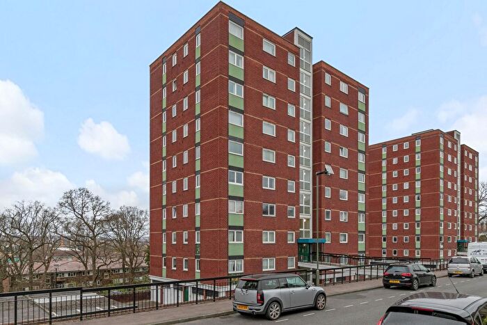 Studio For Sale In Porchester Mead, Beckenham, BR3