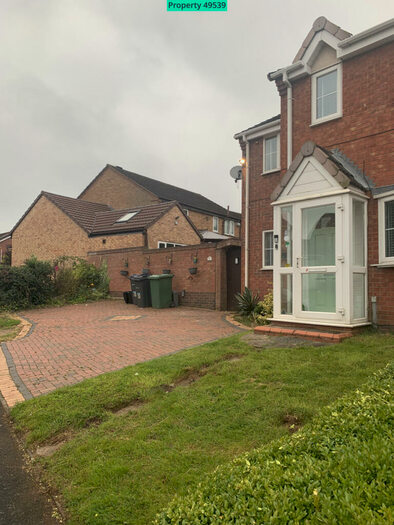 3 Bedroom Semi-Detached House To Rent In Cambridge Way, Birmingham, B27