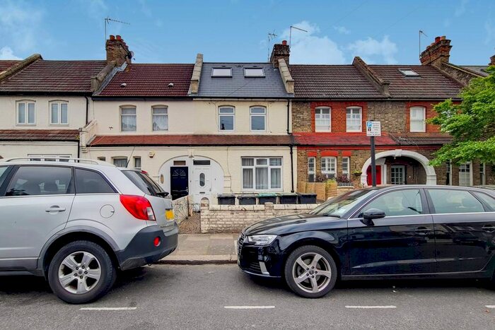 5 Bedroom Property To Rent In Avondale Road, Harringay, London, N15