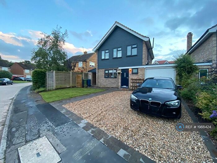 3 Bedroom Detached House To Rent In Southbourne Drive, Bourne End, SL8