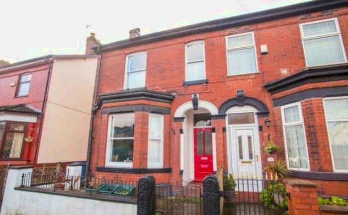3 Bedroom Semi-Detached House To Rent In Algernon Street, Manchester, M30