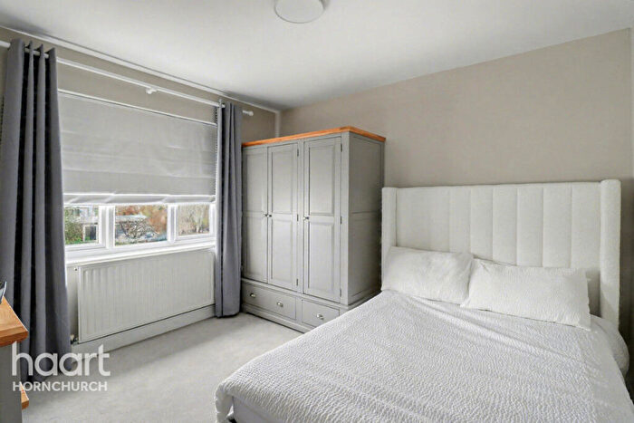 3 Bedroom Terraced House For Sale In Shirley Gardens, Hornchurch, RM12