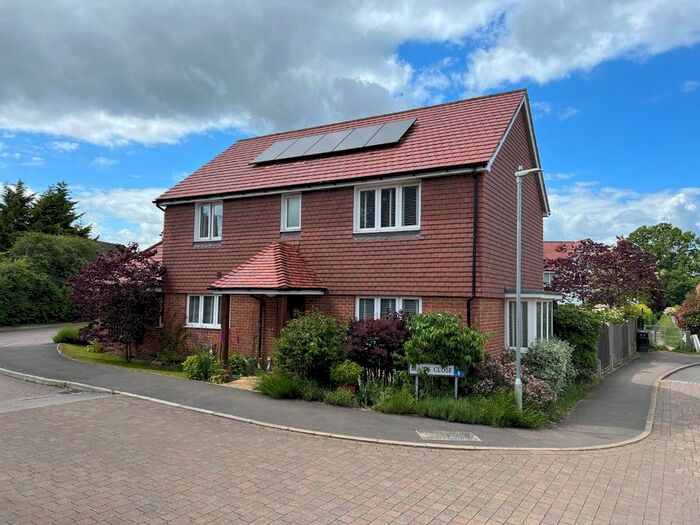 4 Bedroom Detached House For Sale In Maids Close, Biddenden, Ashford, TN27