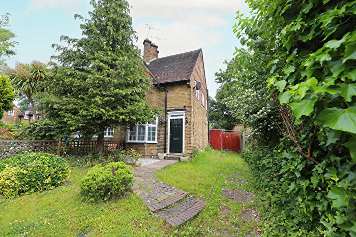 2 Bedroom Semi-Detached House To Rent In Westholm, Hampstead Garden Suburb, NW11