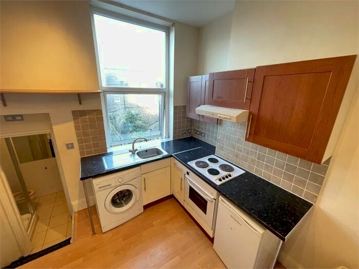 Studio To Rent In Buckley Road, London NW6