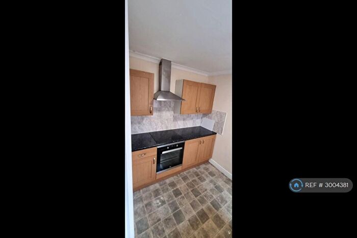 3 Bedroom Terraced House To Rent In Oak Road, Erith, DA8