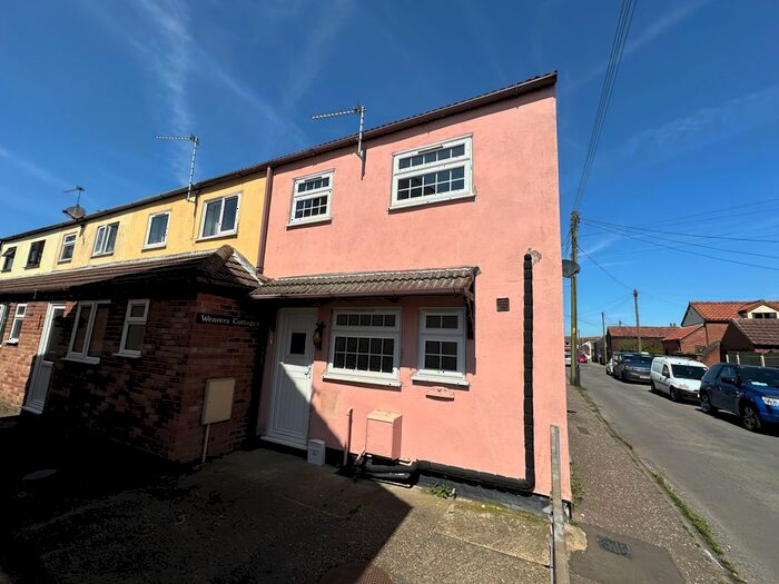 2 Bedroom Property To Rent In Clay Road, Caister-On-Sea, Great Yarmouth, NR30
