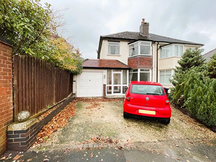 3 Bedroom Semi-Detached House To Rent In Kedleston Road, Birmingham, B28