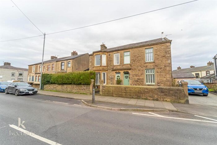 4 Bedroom Semi Detached House For Sale In Blackburn Road, Great Harwood, BB6