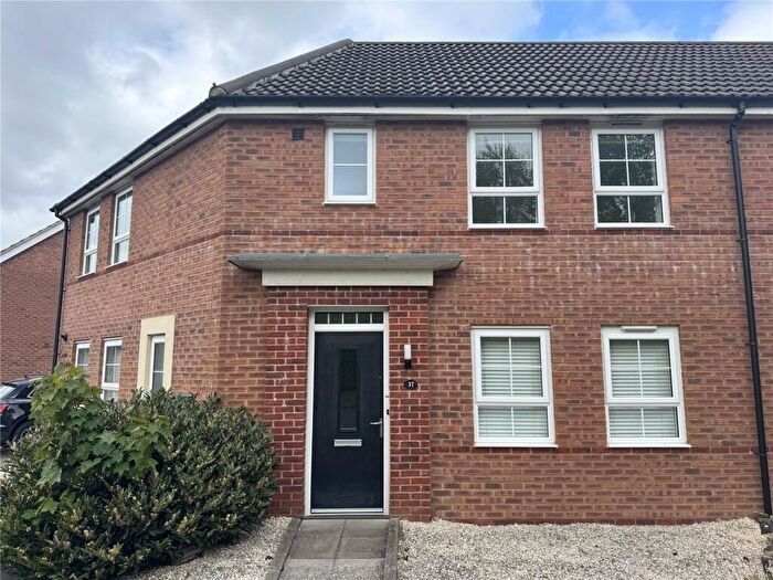 3 Bedroom Semi Detached House To Rent In Bircher Way, Hucclecote, Gloucester, GL3