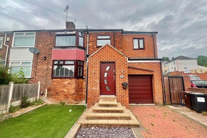 4 Bedroom Semi Detached House For Sale In Hastilar Road South, Sheffield, S13