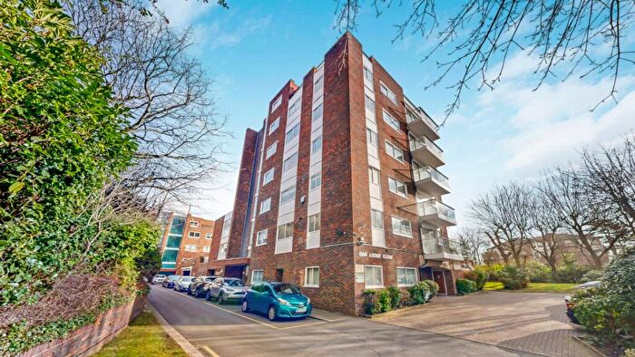 1 Bedroom Apartment For Sale In Oak Lodge Close, Stanmore, Greater London, HA7