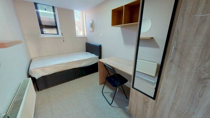 6 Bedroom House To Rent In Rookery Road, Selly Oak, B29