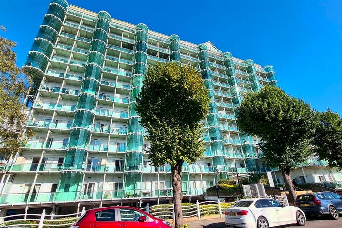 2 Bedroom Flat To Rent In Sydney Road, Enfield, EN2