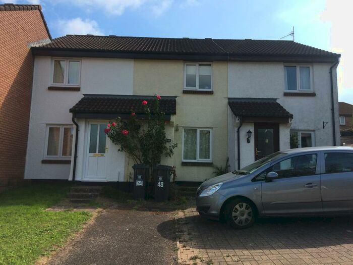 2 Bedroom House To Rent In Hazelwood Close, Honiton, EX14