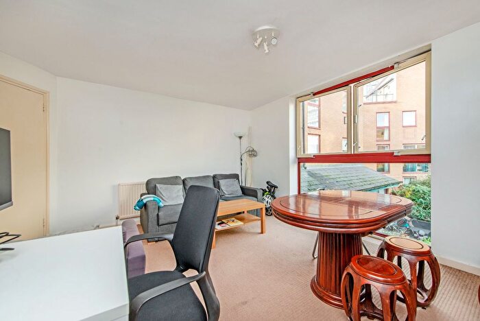 2 Bedroom Flat To Rent In Cape Yard, London, E1W