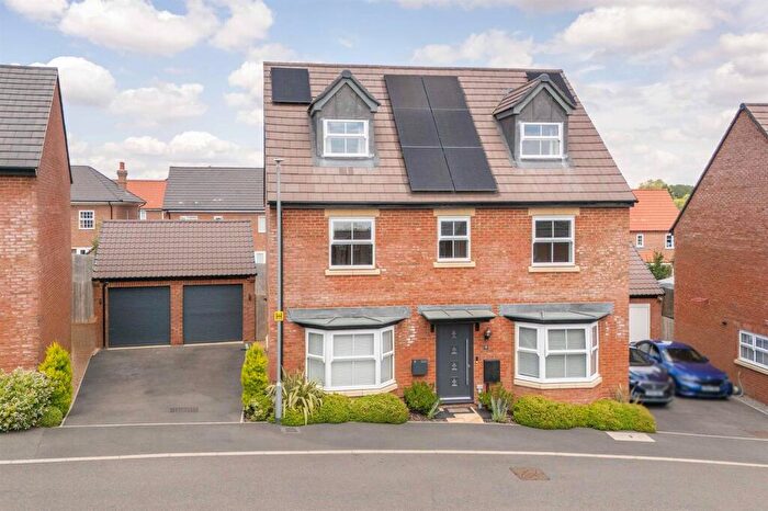 5 Bedroom Detached House For Sale In The Furrow, Market Harborough, LE16