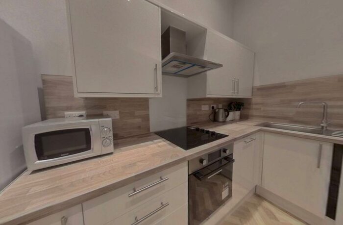 4 Bedroom Flat To Rent In Valleyfield Street, Tollcross, Edinburgh, EH3