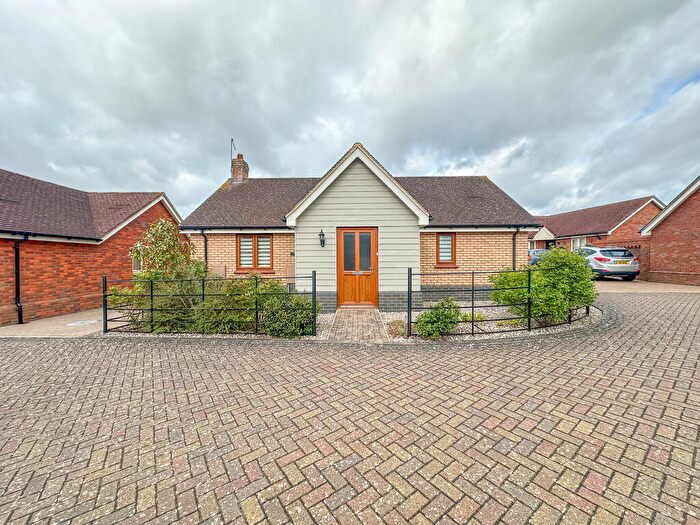 2 Bedroom Detached Bungalow For Sale In Broadlands Way, Rushmere St. Andrew, IP4