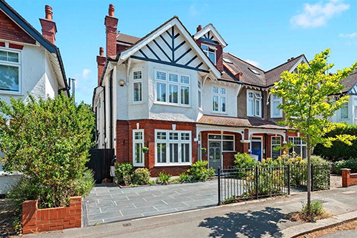 6 Bedroom Semi Detached House For Sale In Derby Road, Cheam, Sutton, SM1