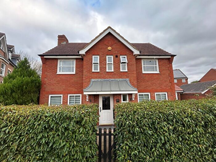 3 Bedroom House To Rent In Portishead Drive, Tattenhoe, Milton Keynes, MK4