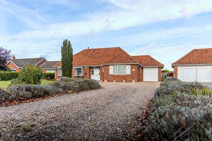 3 Bedroom Detached Bungalow For Sale In Wainfleet Road, Boston, Lincolnshire, PE21