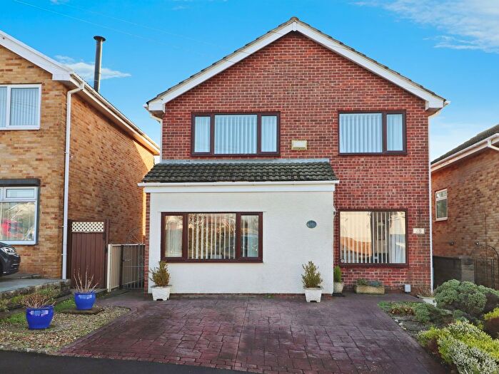 3 Bedroom Detached House For Sale In Glen Mavis Way, Barry, CF62