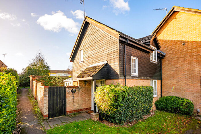 2 Bedroom End Of Terrace House For Sale In Tilsworth Walk, St. Albans, Hertfordshire, AL4