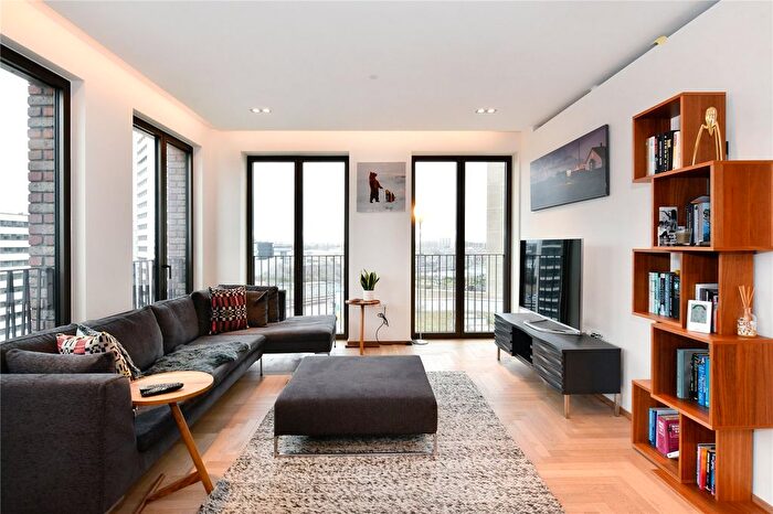 2 Bedroom Flat To Rent In Fenman House, London, N1C