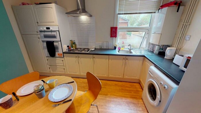 3 Bedroom Terraced House To Rent In Student Hmo - Portland Street, Lincoln - Three Bedrooms, LN5